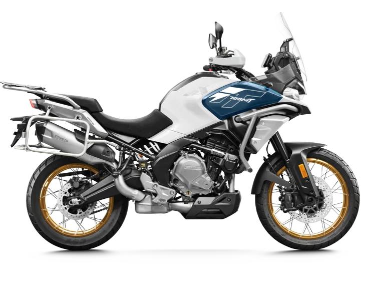 CFMOTO 700MT ADVENTURE WHITE 2025 CFMOTO 700MT ADVENTURE WHITE 2025